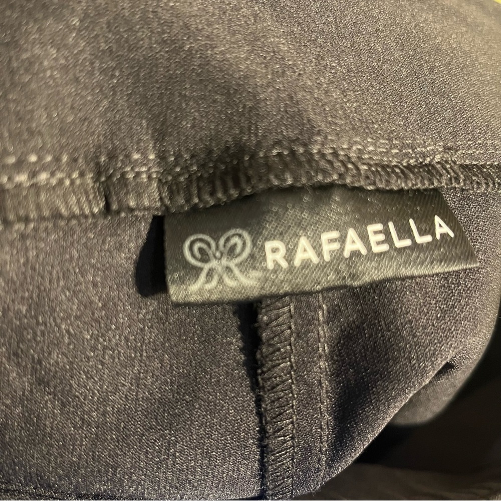 Rafealla Size 18 Black Super Soft Stretch Capris - Picture 3 of 7